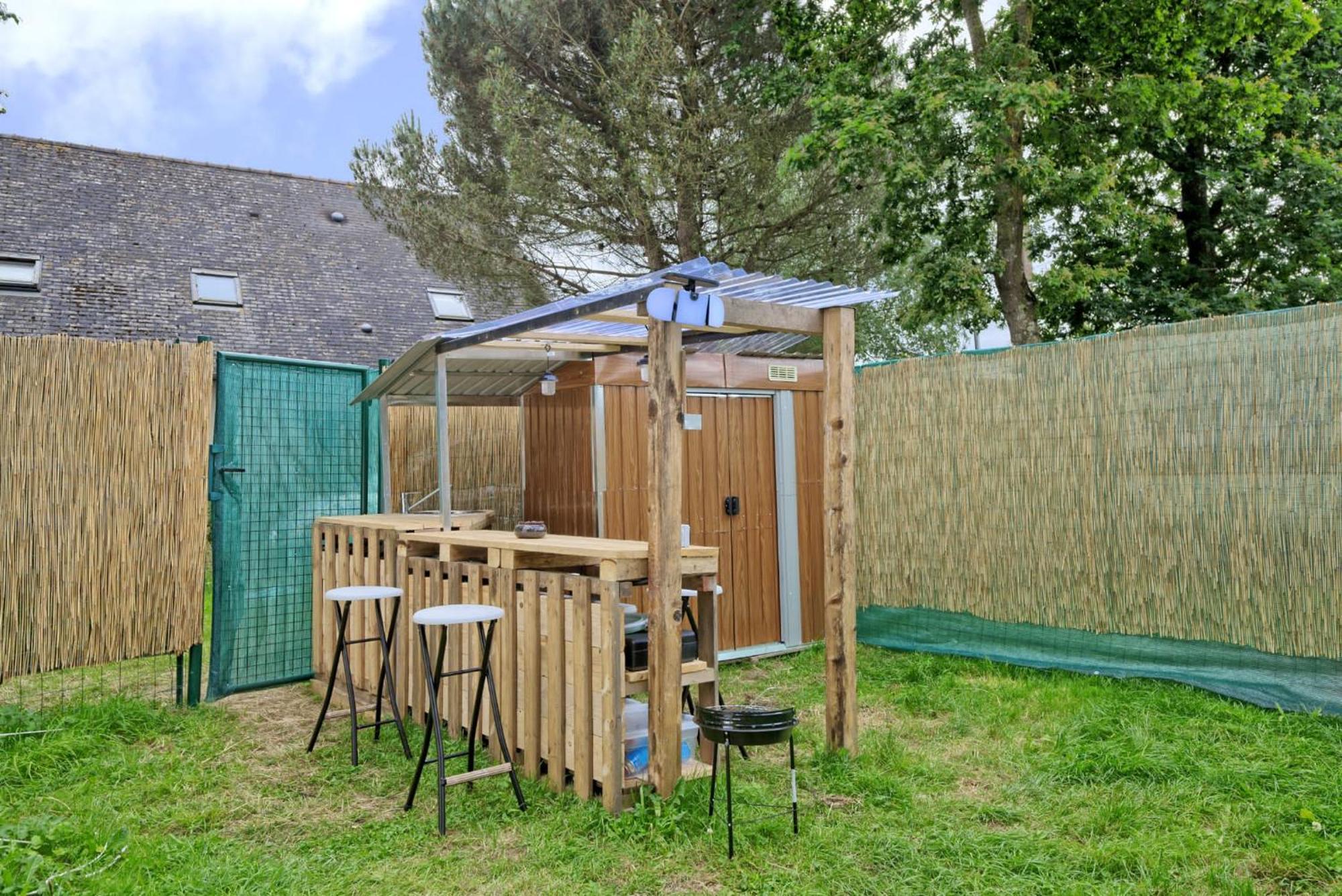 ホテル Tipi Experience L'Echappee Belle Saint-Maudez エクステリア 写真